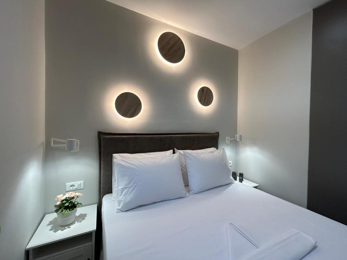 Armonia Small Luxury Apartments Ierápetra Buitenkant foto